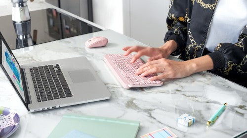 Logitech 920-010474 keyboard Universal RF Wireless + Bluetooth QWERTY English Rose