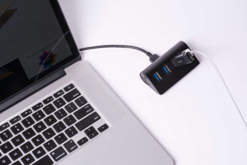 Sabrent HB-MC3B interface hub 5000 Mbit/s Black