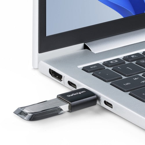 StarTech.com USB31CAADGCP cable gender changer USB Type-C USB Type-A Black